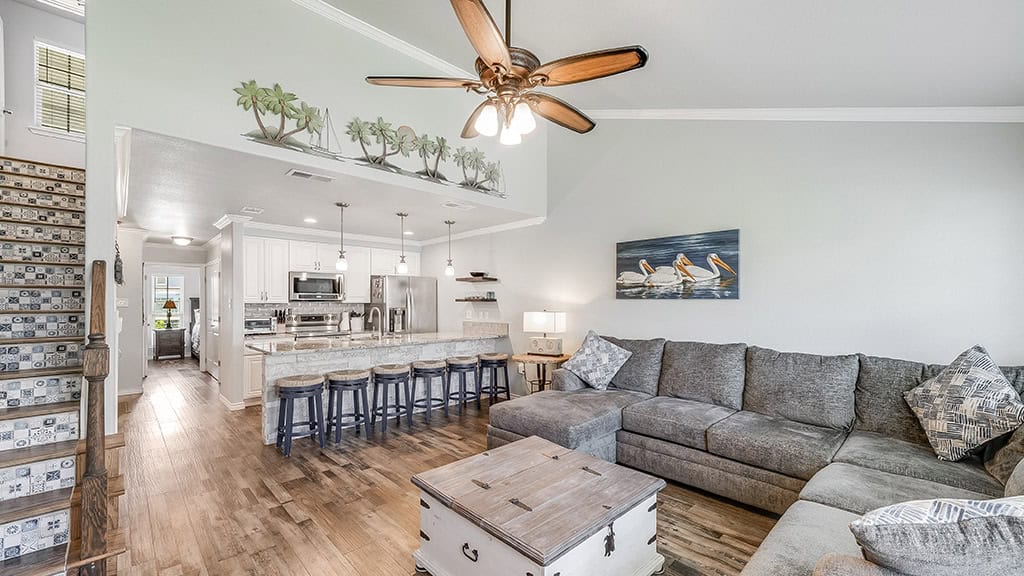 Another rental unit living room